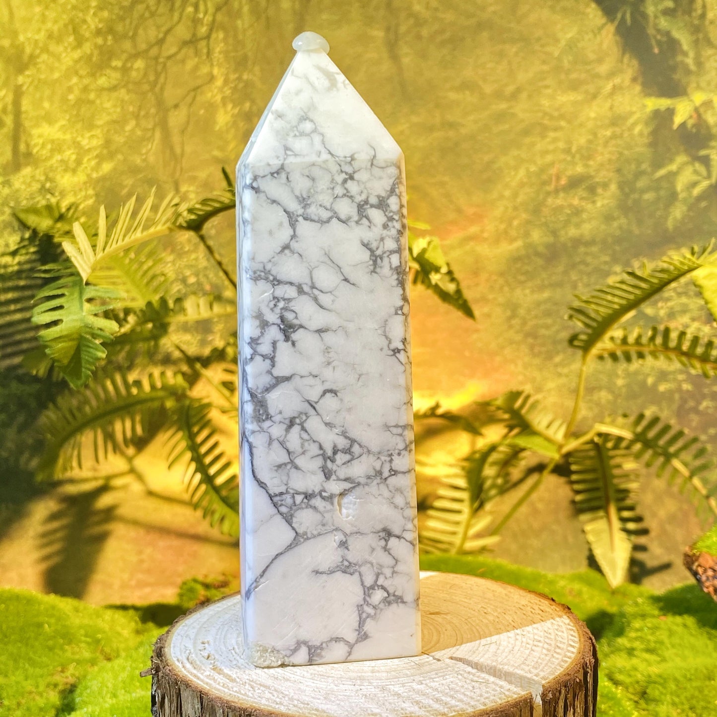 Natural crystal pillars-Howlite Tower