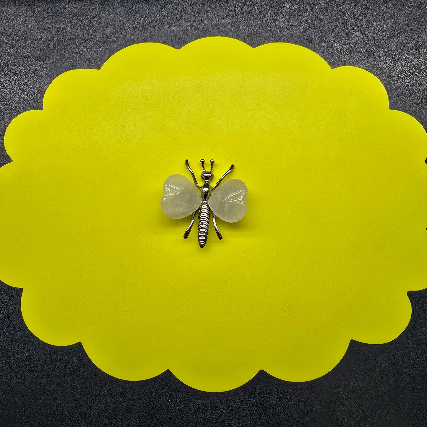 Natural crystal-small butterfly ornaments of various materials
