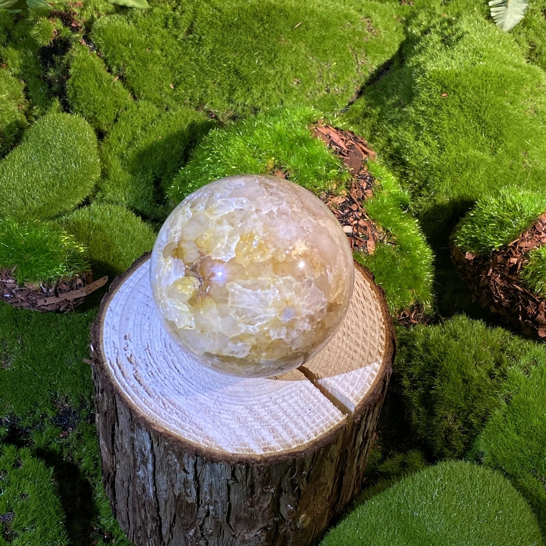 Natural crystal balls