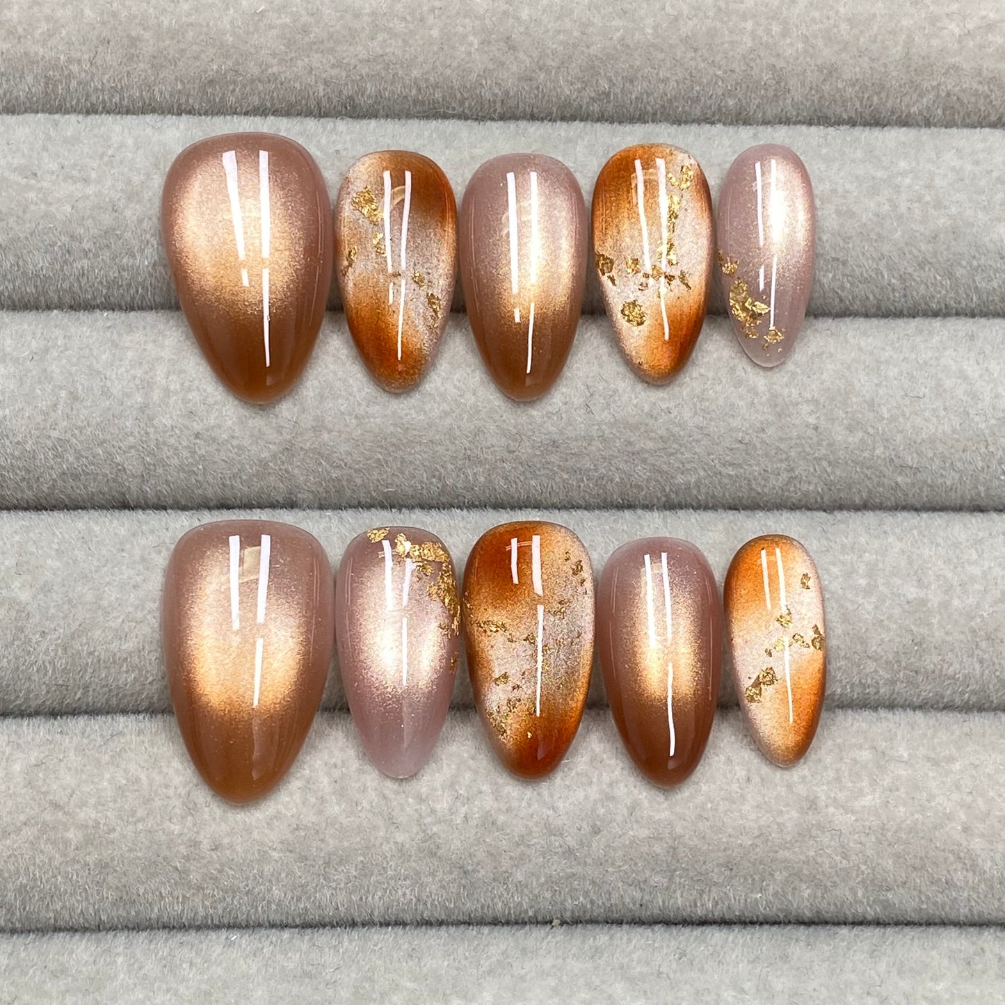 Maillard style caramel brown cat-eye gold foil almond handmade nails - RT