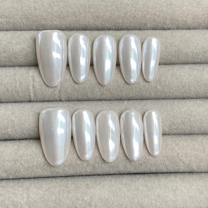 RT-White chrome handmade nails