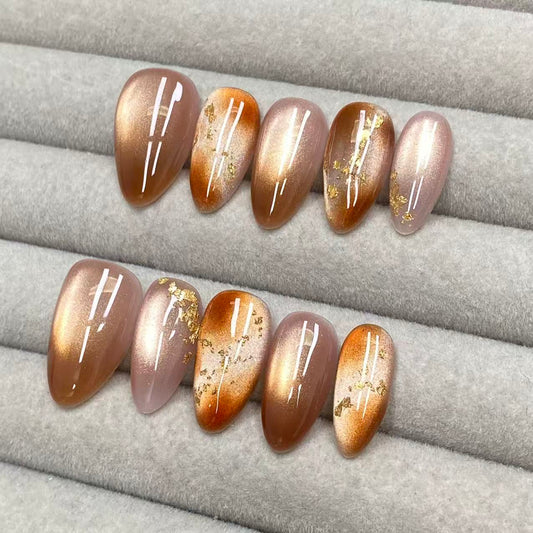 Maillard style caramel brown cat-eye gold foil almond handmade nails - RT
