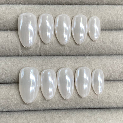 RT-White chrome handmade nails