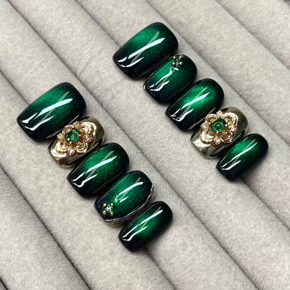 Vintage-style, courtly black base with emerald cat-eye rhinestones, exquisite handmade nails - RT